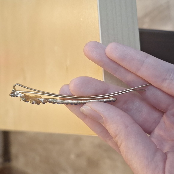 Dark blue flower slide clip - Picture 5 of 5